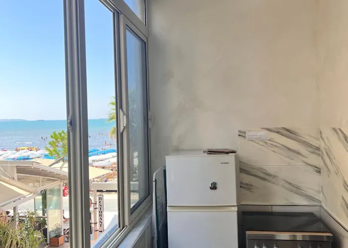 Blue View 4 Apartment *